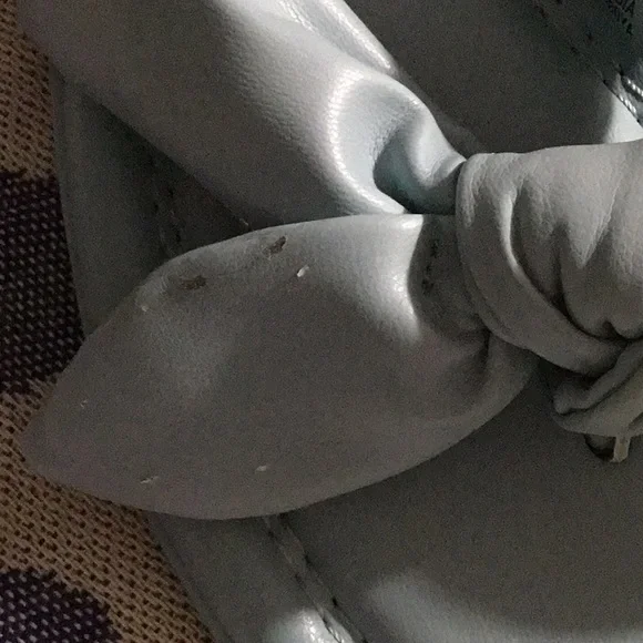 Slippers size 7 - Picture 2 of 5